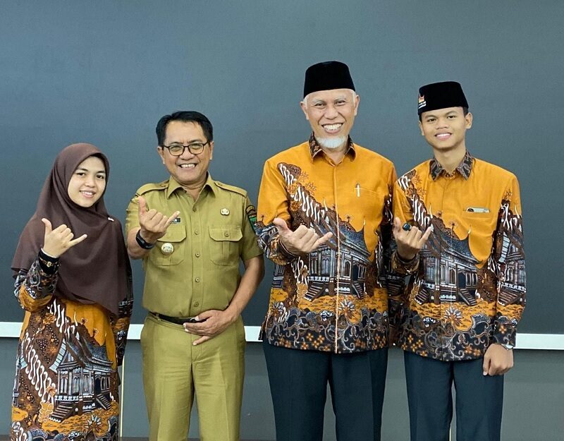 bupati-jka-bangga-qari-dan-qariah padang-pariaman-ikuti-stqh-tingkat-nasiobal