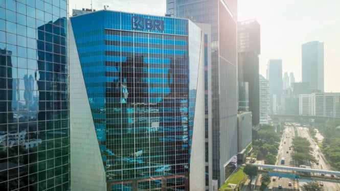 bri-dinobatkan-sebagai-salah-satu-emiten-bigcap-dengan-penerapan-gcg-terbaik-pada-iicd-award-2025