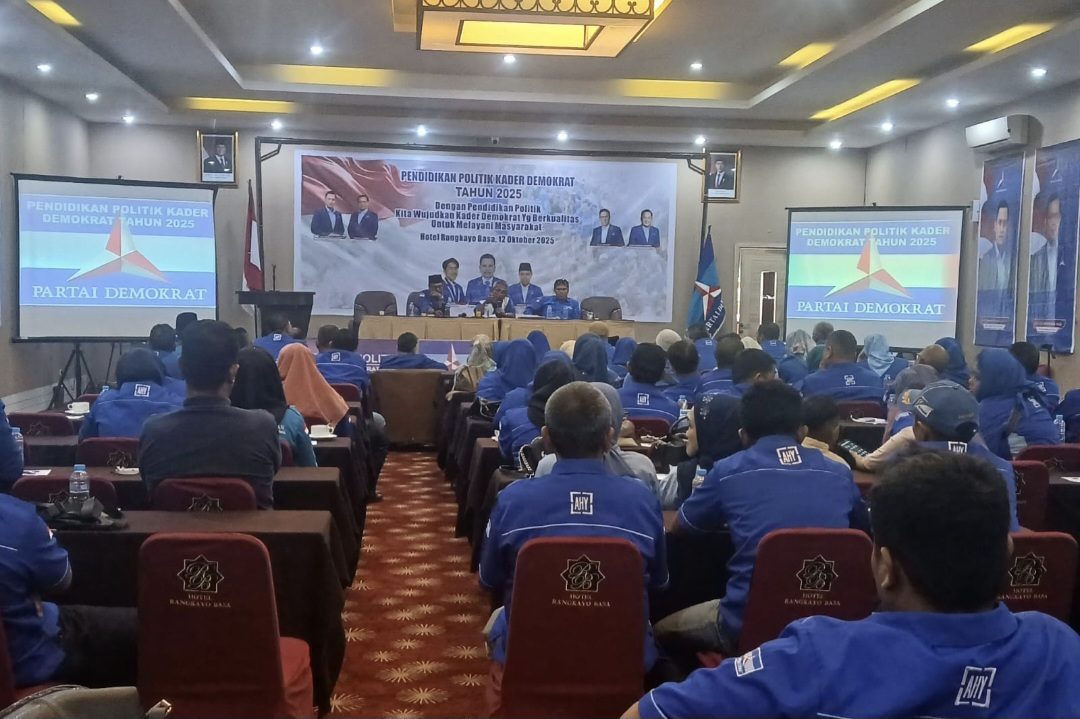 dpc-demokrat-kota-padang-gelar-pendidikan-politik-dan-rakercab-tahun-2025