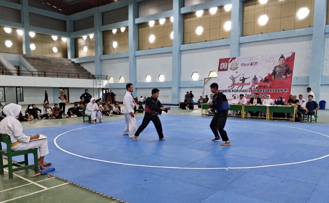 8-orang-atlit-kota-payakumbuh-perkuat-kontingen-sumbar-ke-pon-beladiri-2025-kudus