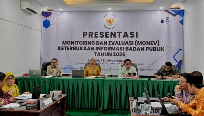 Presentasi Monev KI Sumbar Usai Digelar, Masih Ada Pimpinan Badan Publik Belum Paham UU KIP
