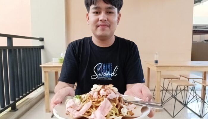 Bofet Garuda Kembali Menggoda Lidah di Pasar Raya Padang