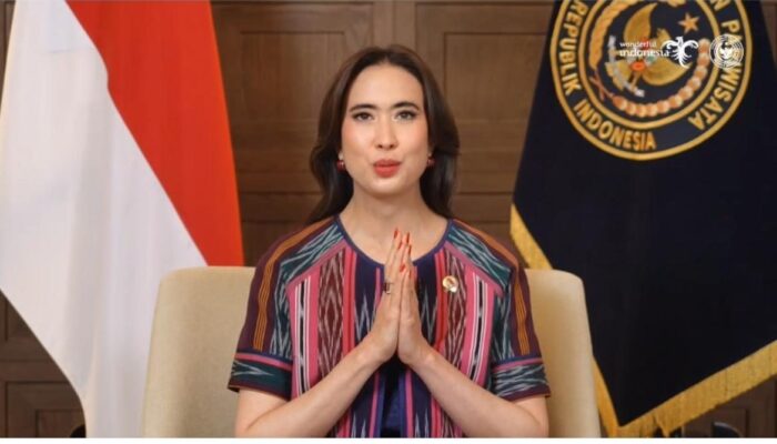 Lari Sambil Wisata! Menparekraf Gaungkan Minang Geopark Run 2025