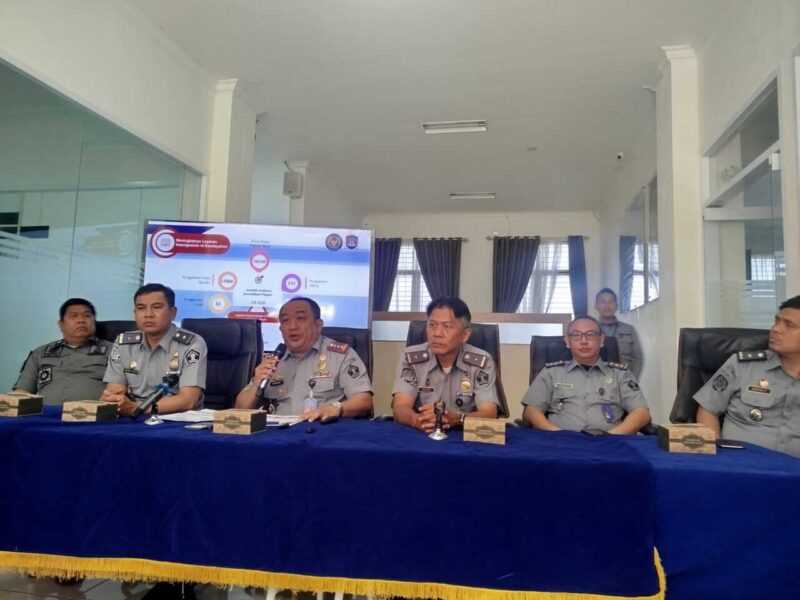 imigrasi-agam-gagalkan-pemalsuan-dokumen-paspor-oleh-wna