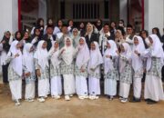 Annisa Pimpin Santri Koto Padang Rayakan Hari Santri