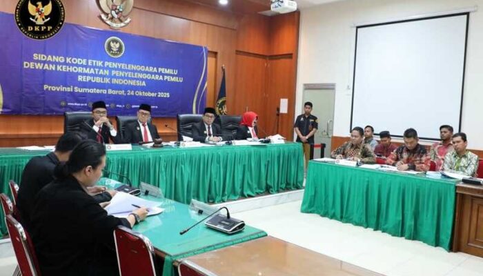 Ketua KPU Tanah Datar Hadapi Sidang DKPP
