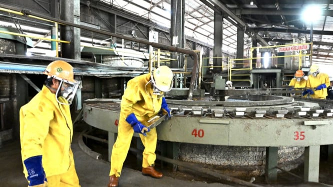 bahlil:-hilirisasi-harus-berkeadilan,-daerah-wajib-jadi-tuan-di-negeri-sendiri