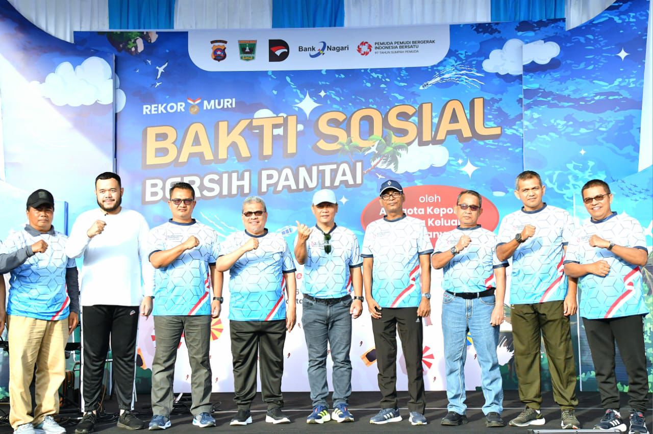 wako-fadly-amran-hadiri-aksi-bersih-pantai-yang-diinisiasi-polda-sumbar
