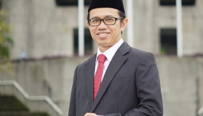 Rektor Unand Ajak Alumni Satukan Kekuatan Sambut Kongres