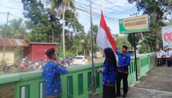 Kemenag Sawahlunto Kibarkan Semangat Sumpah Pemuda Lewat Upacara