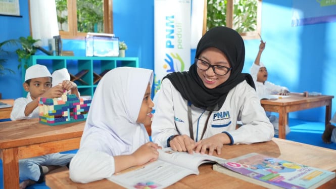 bukan-sarjana,-tapi-pemberdaya:-puluhan-ribu-lulusan-sma/smk-jadi-penggerak-ekonomi-“wong-cilik”-lewat-pnm
