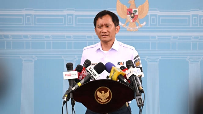 jelang-nataru,-prabowo-perintahkan-pt-kai-cek-jalur-rawan