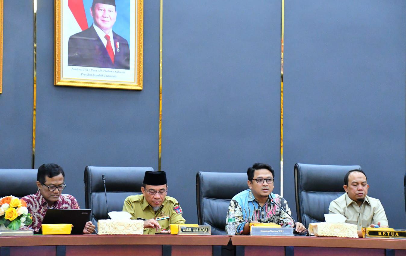 penguatan-tata-kelola-pemerintahan,-pemko-dan-dprd-padang-rakor-dengan-tim-kpk
