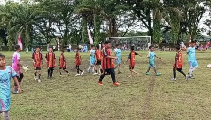 40 Tim SD Berjuang Raih Tiket Final Sepak Bola