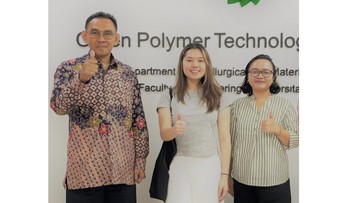 siswi-sma-teliti-baterai-elektrolit-biopolimer,-pertama-di-indonesia