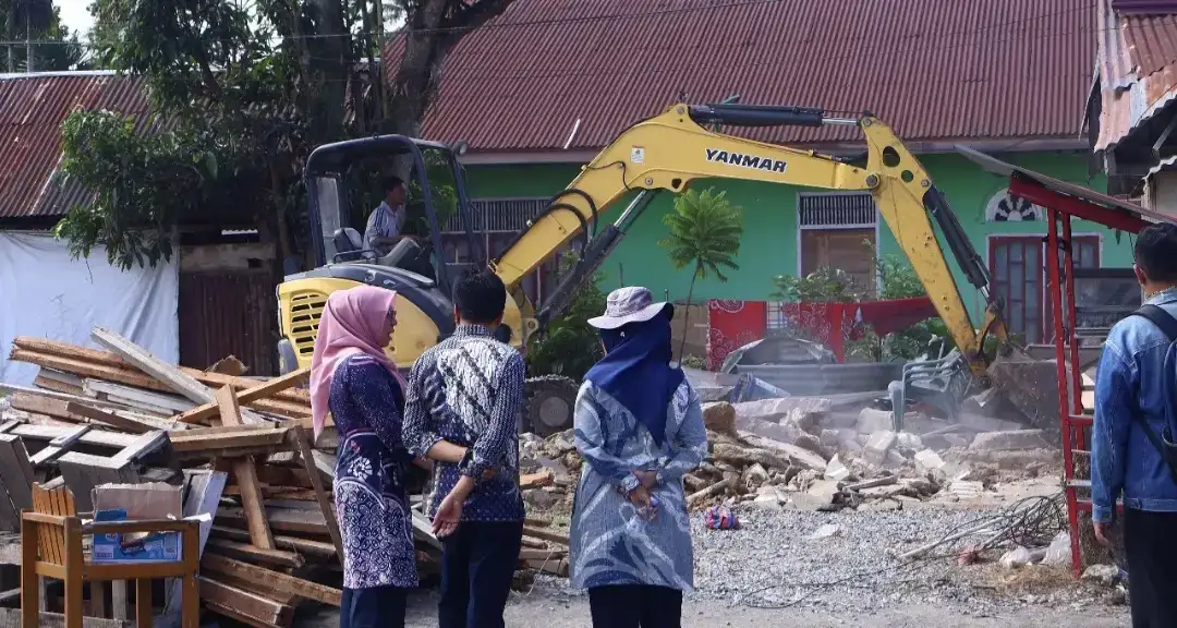 pemko-payakumbuh-tertibkan-bangunan-tanpa-izin-di-jalan-imam-bonjol-dan-padangdata-tanahmati