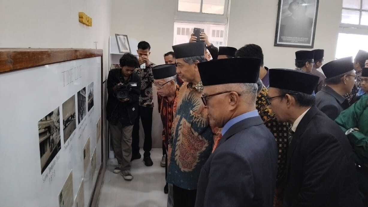 napak-tilas-di-bumi-minang-rombongan-pondok-modern-gontor-kunjungi-thawalib-padang-panjang