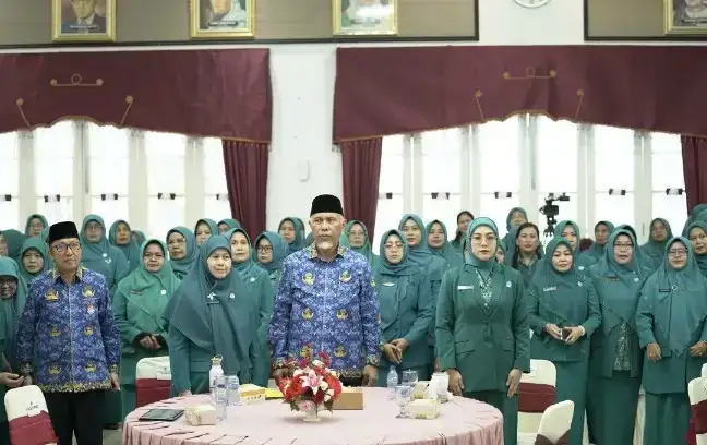 buka-rakerda-pkk-sumbar-2025,-mahyeldi-minta-gerakan-pkk-aktif-hingga-ke-nagari