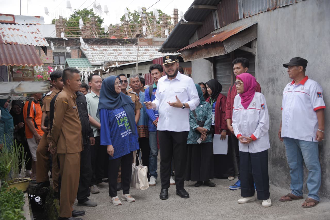 wako-fadly-amran-verifikasi-lapangan-lomba-kebersihan-padang-rancak-award
