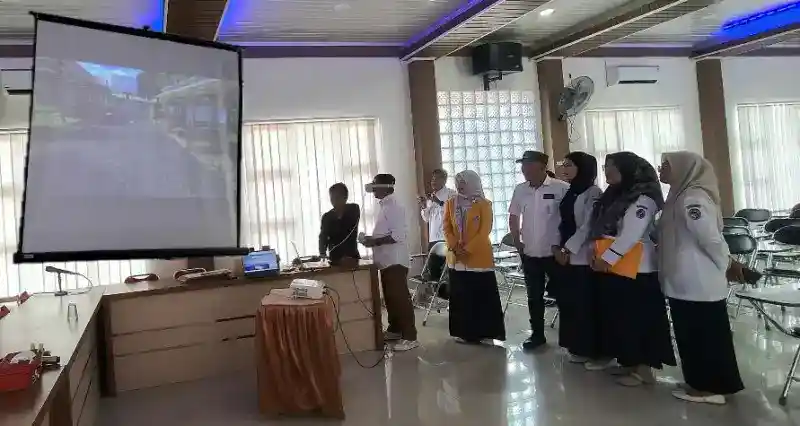 tim-pkm-unp-kembangkan-teknologi-vr-untuk-perkuat-sdgs-di-nagari-taram