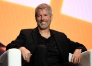 Bitcoin Anjlok, Perusahaan Saylor Berjuang Hindari Kebangkrutan