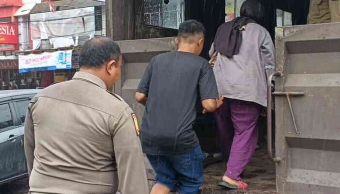 Loker Fiktif Jerat Keluarga Jakarta, Terlantar di Padang