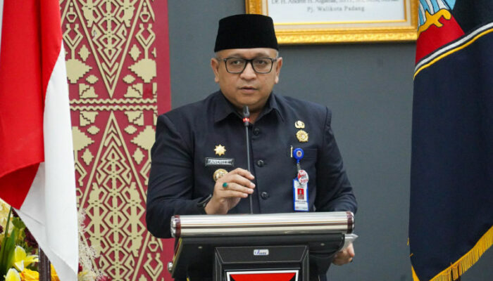 Lurah Padang Tingkatkan Kompetensi Lewat Program Rabu Belajar