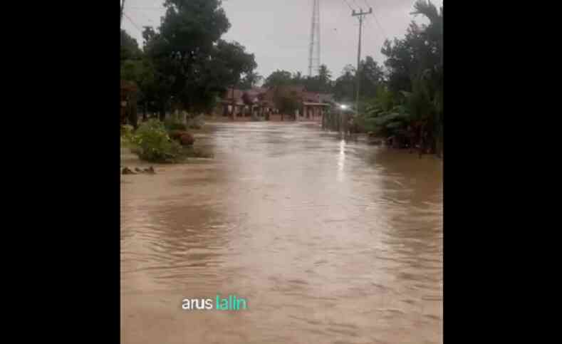 jalan-padang-–-painan-putus,-pengendara-diimbau-lewat-mandeh