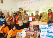 Semen Padang Ulurkan Bantuan Dapur Umum Bagi Korban Banjir