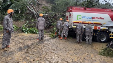 banjir-dan-longsor-ganggu-distribusi-bbm-di-sumut