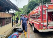 Damkar Padang Bergerak Cepat, Pulihkan Rumah Warga Terdampak