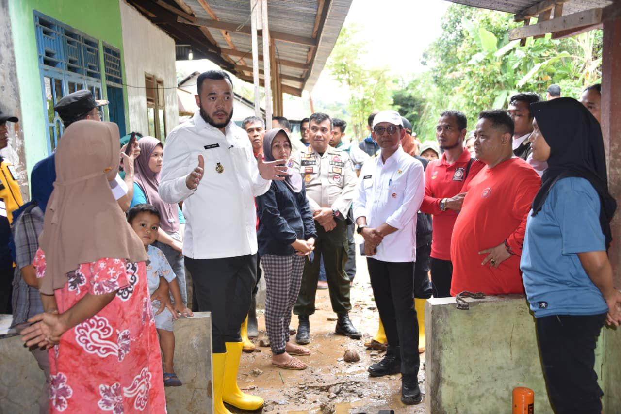 wako-fadly-amran-minta-dapur-sppg-sediakan-makanan-untuk-pengungsi-banjir