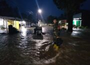 Pariaman Diterjang Banjir, Warga dan Petugas Bersiap Siaga
