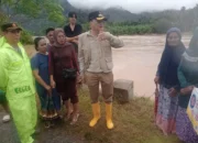 Bupati Pessel Bergerak, Tinjau Langsung Kondisi Banjir Tarusan