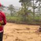 drama-penyelamatan-di-batang-kuranji:-aksi-heroik-trc-semen-padang-selamatkan-warga-yang-terjebak-arus