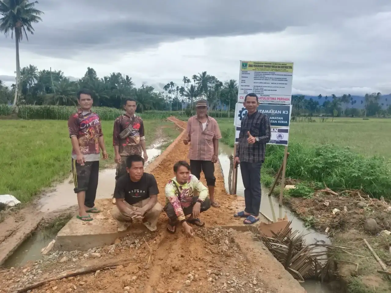 anggota-dprd-sumbar-ali-muda-tinjau-lansung-progres-pembangunan-jut-di-nagari-tanjung-betung-timur