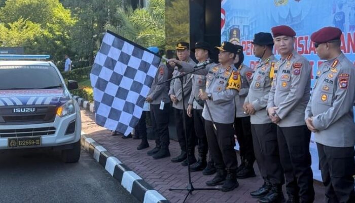 Kapolda Sumbar Instruksikan Anggota Bantu Korban, Batalkan Libur