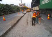 Perbaikan Jalan Jakarta-Cikampek Berlangsung, Arus Lalu Lintas Tersendat