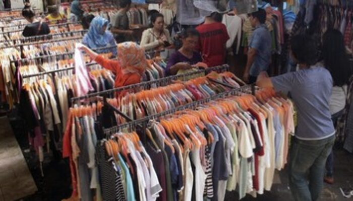 Impor Baju Bekas Masuk Indonesia, Capai Ribuan Ton