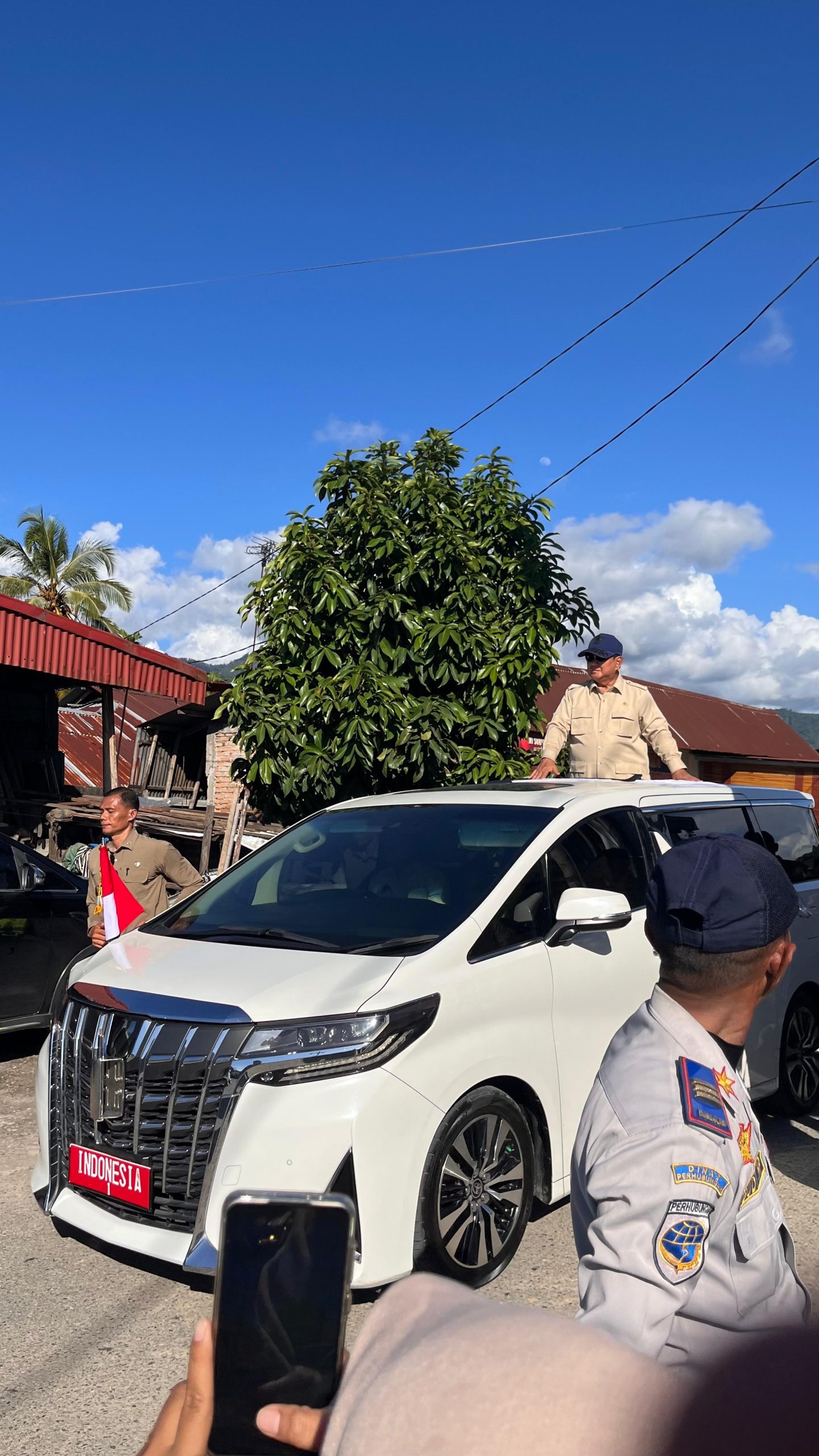 penilaian-presiden-prabowo,-penanganan-bantuan-gempa-oleh-bumn-di-sumbar-paling-cepat