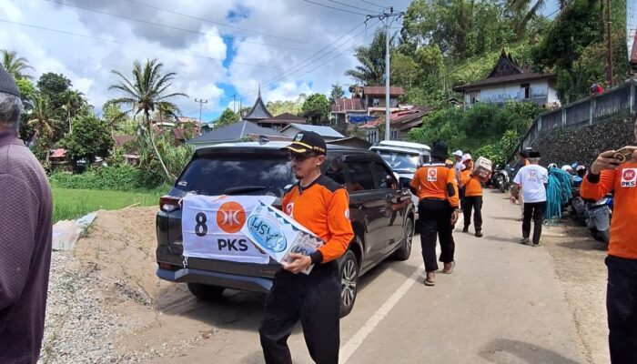 Irsyad Safar Sentuh Korban Tanah Bergerak dengan Bantuan