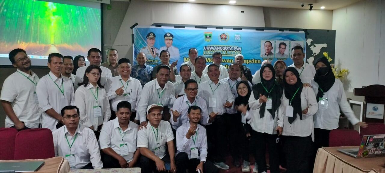 selama-7-jam-dijalan-untuk-menuju-padang,-wartawan-ini-ikut-ukw