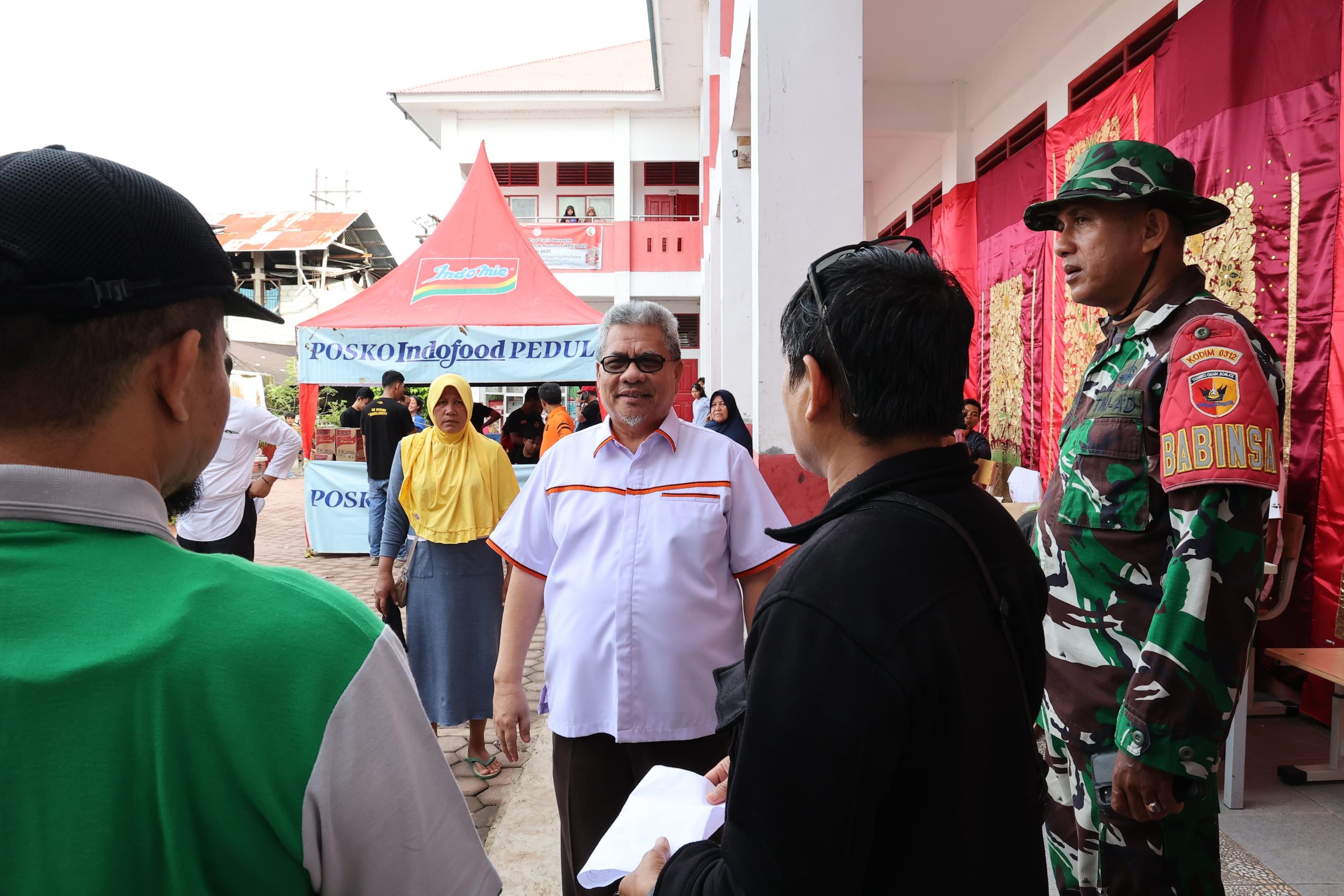 ketua-dprd-sumbar-muhidi-imbau-petugas-evakuasi-bencana-selalu-jaga-kesehatan