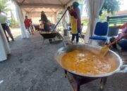 Padang Gelar Masak Rendang Massal, Cita Rasa Mendunia