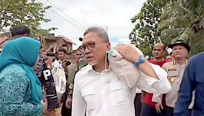 Zulhas Jawab Tudingan, Aksi Gotong Beras Jadi Sorotan