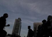 UMP 2026 Tertunda: Buruh dan Pengusaha Berhitung Risiko