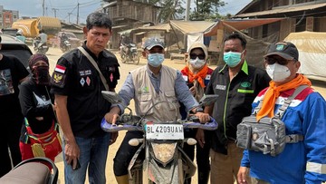 pertamina-distribusikan-air-bersih-siap-minum-bagi-warga-aceh-tamiang