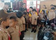 Murid Batang Kabung Terus Belajar, Menumpang Usai Bencana
