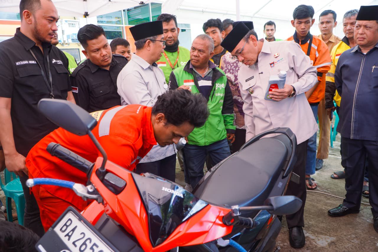 wawako-maigus-nasir-apresiasi-baznas-padang-gelar-service-gratis-300-motor-ojek-online