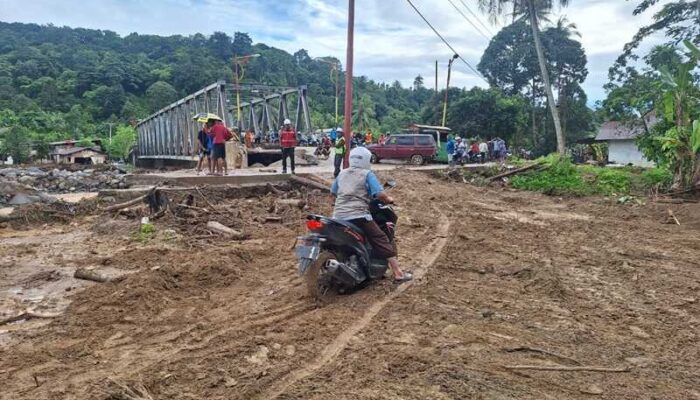 Semen Padang Pulihkan Akses Batu Busuk dengan Cepat
